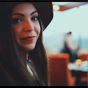 Meet your Posher, Dana